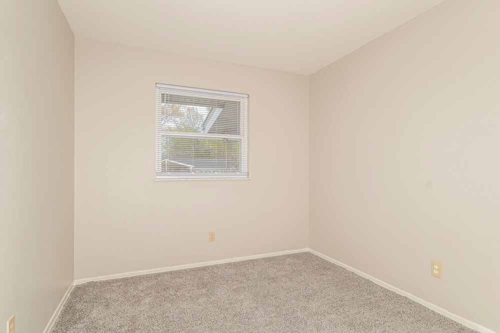 Building Photo - 2544 Netherton Dr