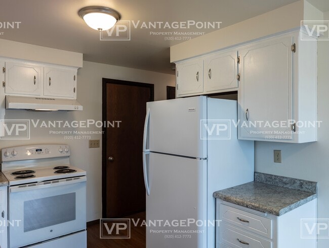 Building Photo - 2571 Trojan Dr