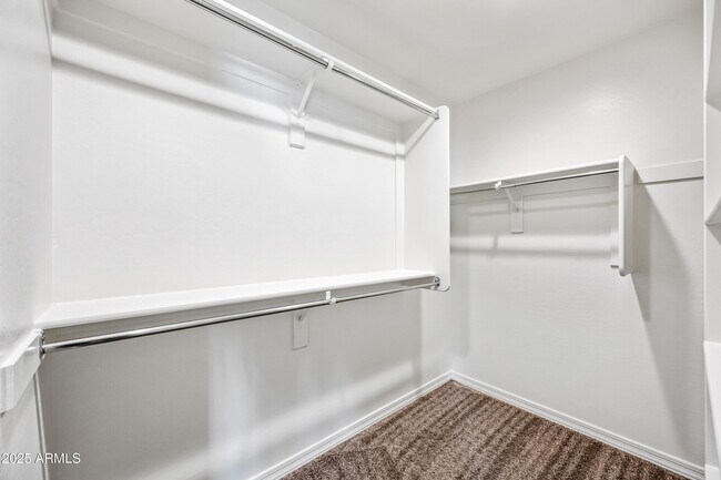 Building Photo - 8311 E Irwin Ave