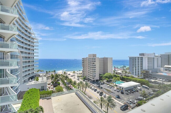 Building Photo - 3101 Bayshore Dr