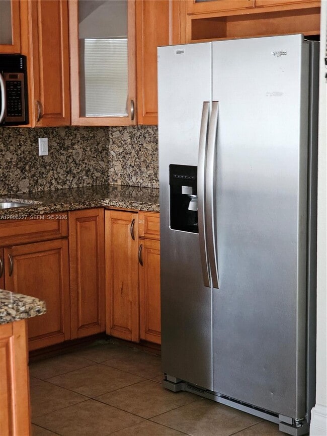 Building Photo - 1368 Seaview