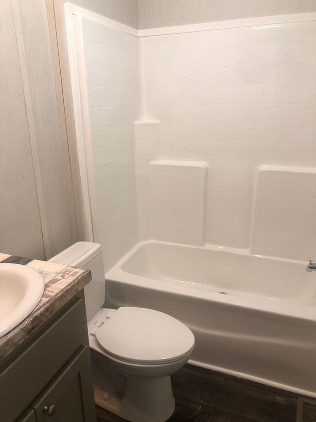 Building Photo - BRAND NEW-3 Bedroom / 2 Bath