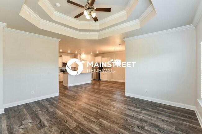 Building Photo - 4 Bedroom Pet-Friendly Home in Huntsville, AL with Main Street Renewal