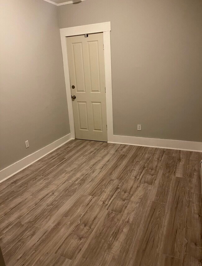 Bedroom 2 - 60 Summer St