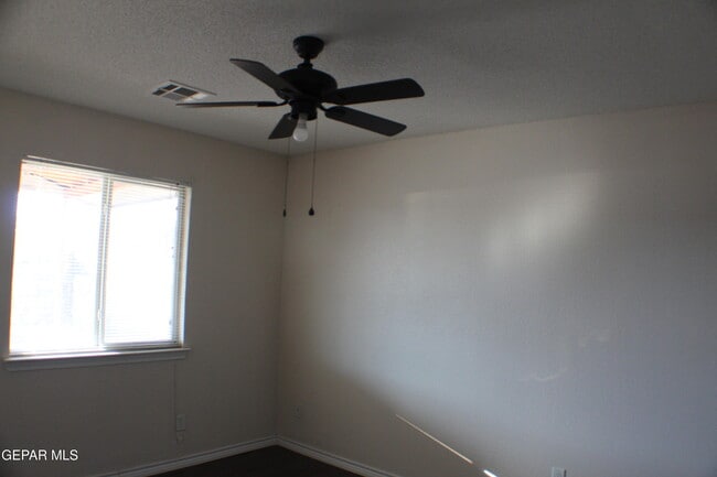 Building Photo - 4805 Ramon Vega