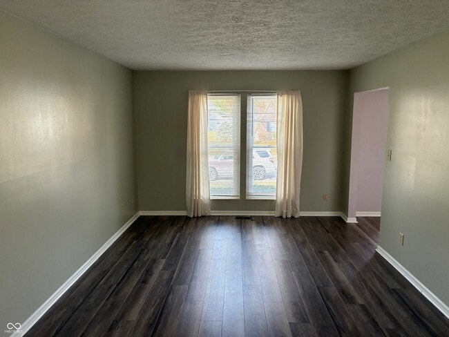 Building Photo - 7687 Madden Ln