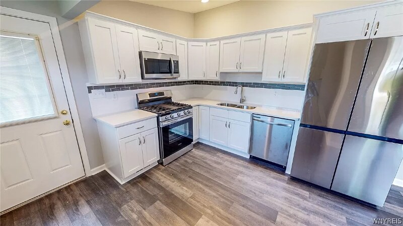 Building Photo - 222 Dupont Ave