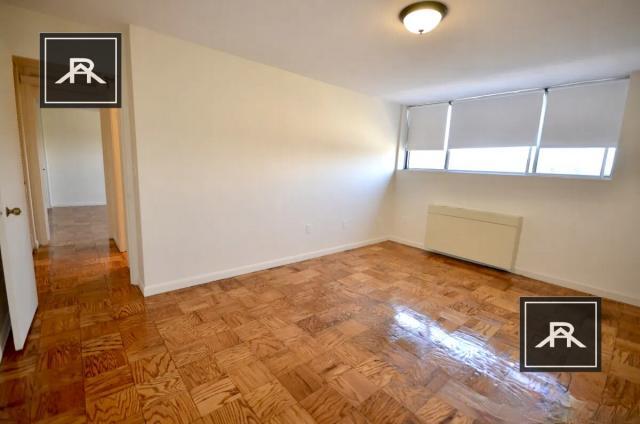 Building Photo - 3 bedroom in Brookline MA 02446