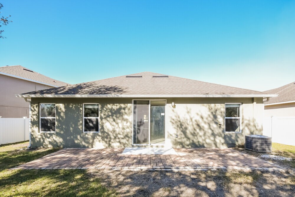 Building Photo - 3725 Ryegrass St