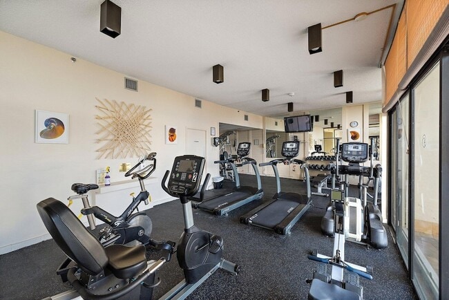 Building Photo - 100 Ocean Trail Way