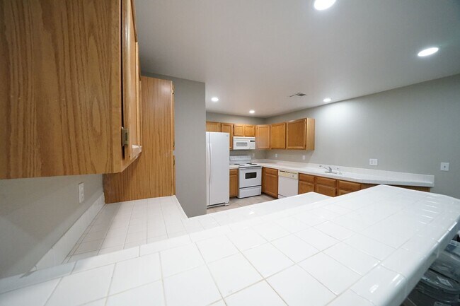Building Photo - Available for Showings Now