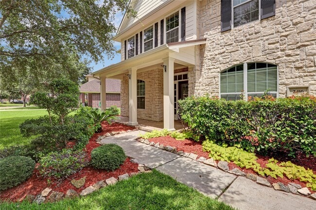 Building Photo - 2416 Spoonbill Dr