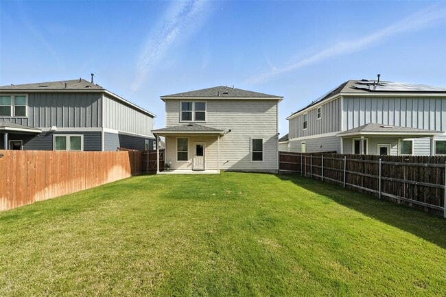 Building Photo - 420 Black Alder St