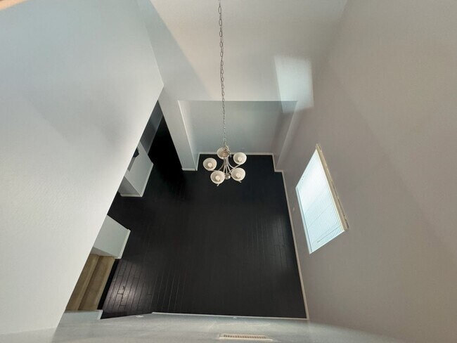Building Photo - COMING SOON! LYONS GATE 5 BDRM + LOFT W CO...