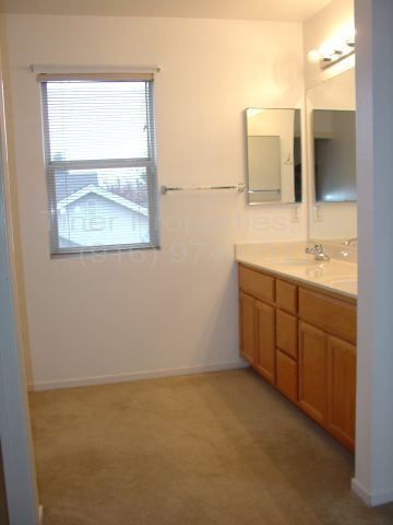 Building Photo - Laguna Gated Community