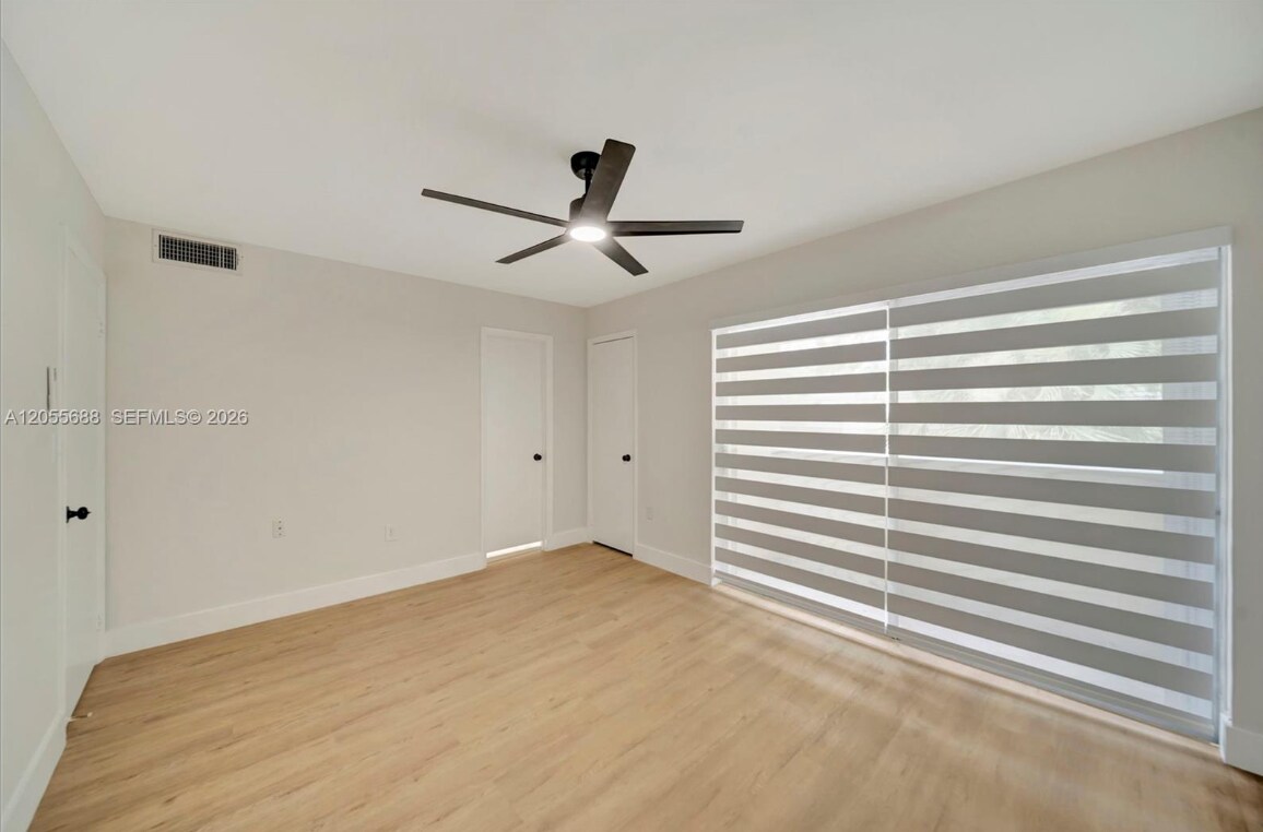 Building Photo - 8769 SW 137th Ave