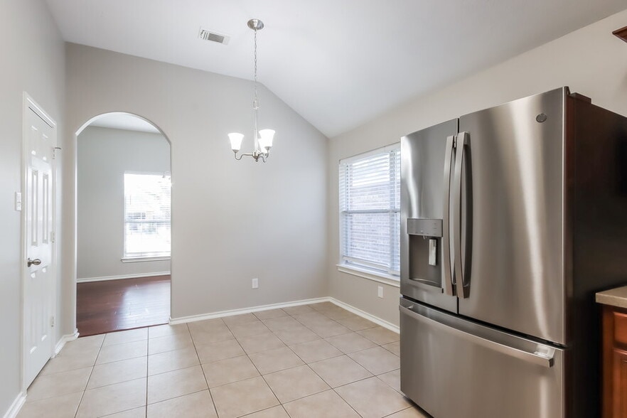 Building Photo - 6819 Rockwall Trail Dr