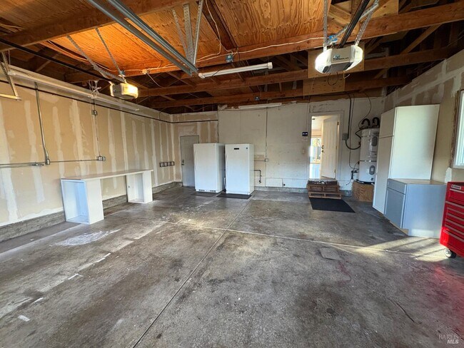 Building Photo - 5705 Davis Cir