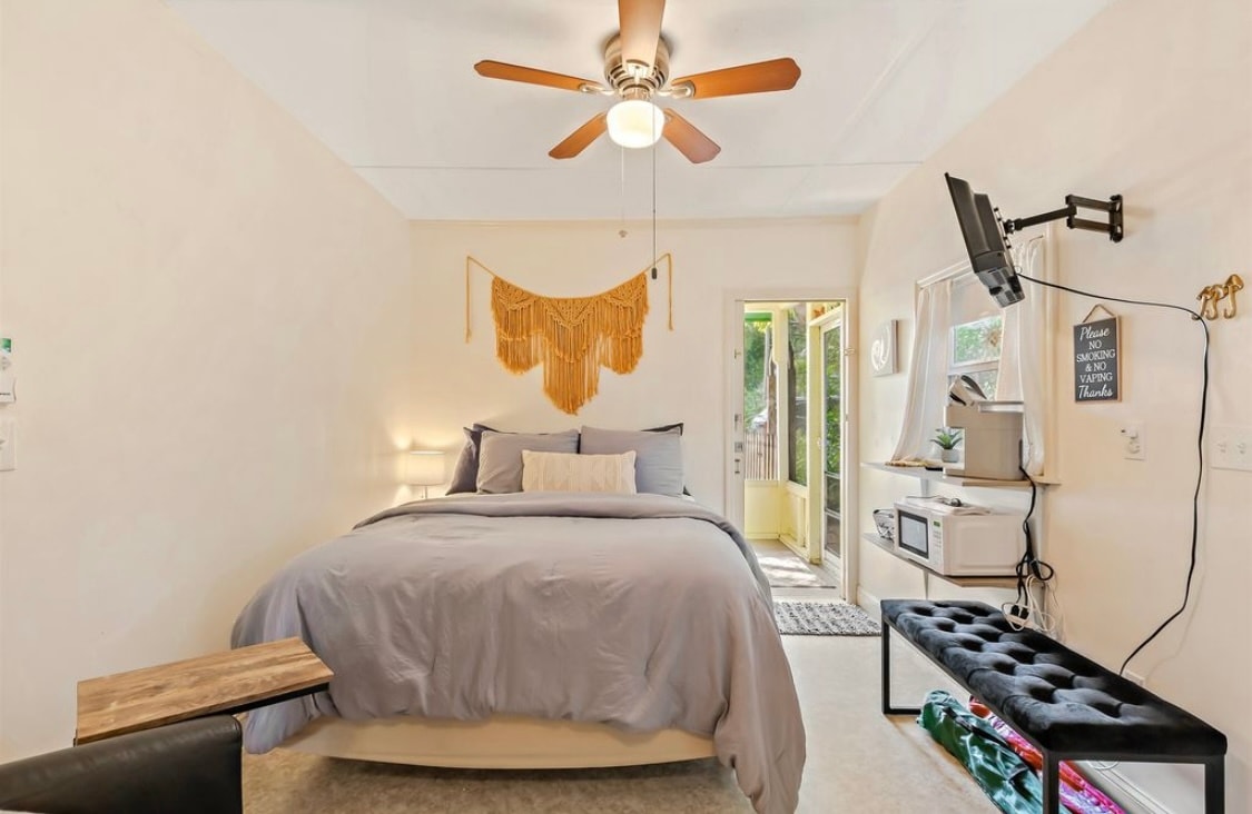 Building Photo - 1701 Castile St