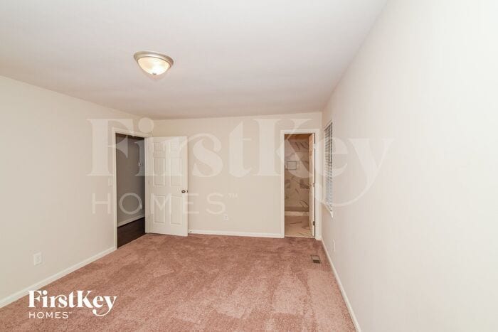 Building Photo - 1131 Dearing Downs Dr