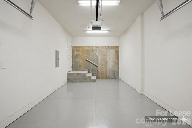 Building Photo - 440 N McDowell St