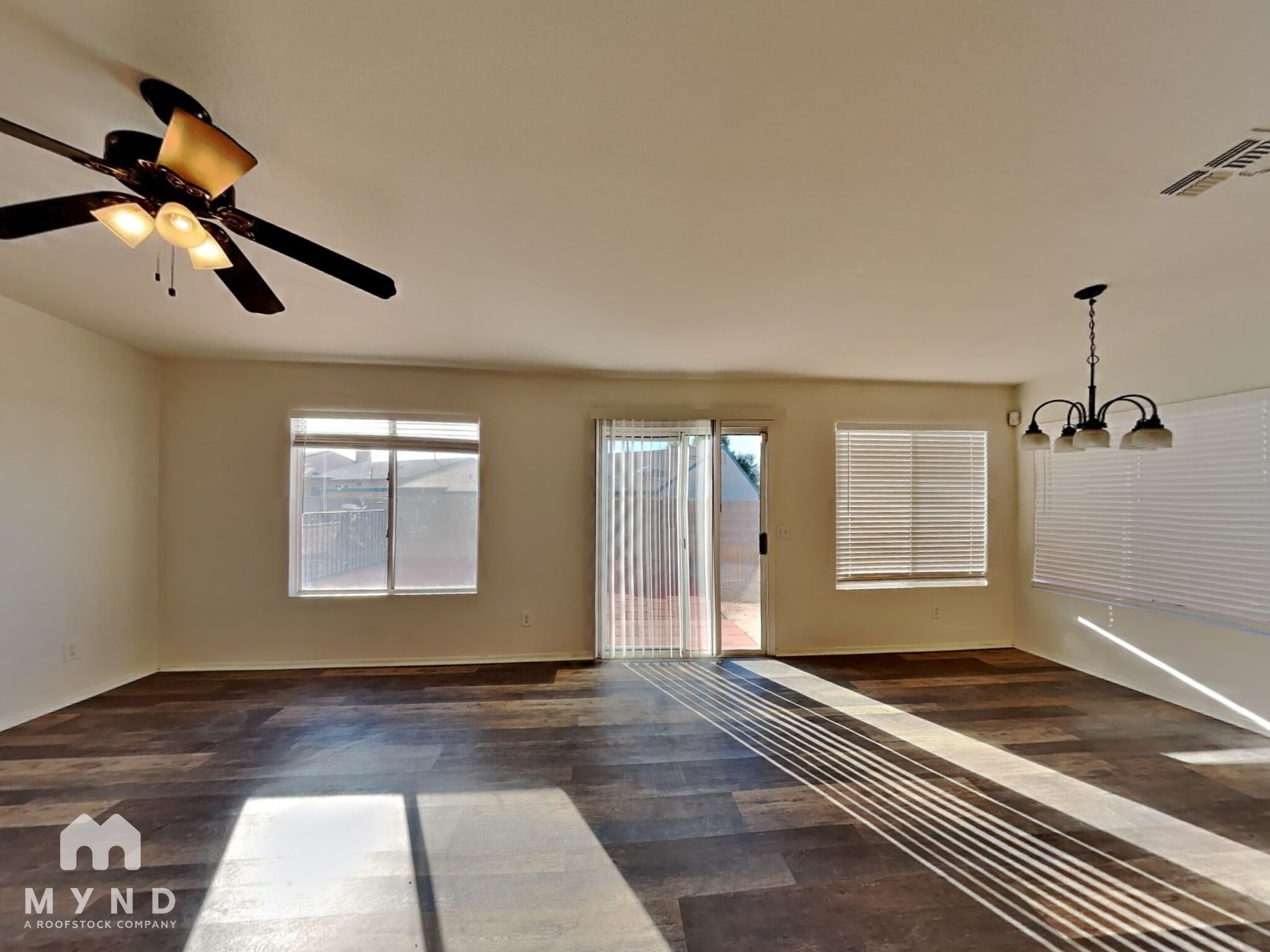 Building Photo - 4230 S Mayberry Pl