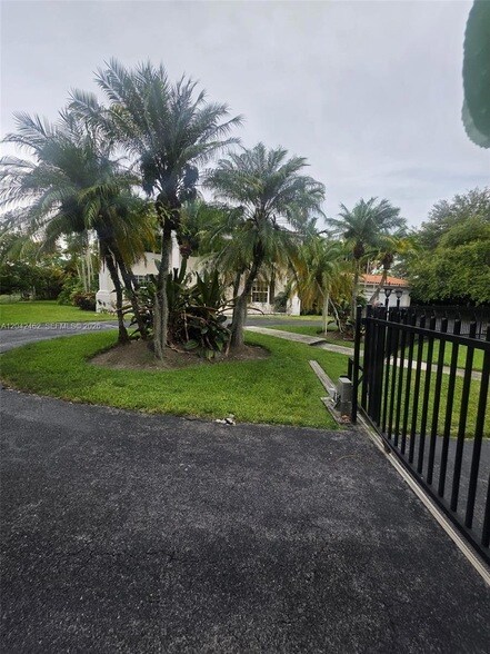 Building Photo - 7240 SW 119th St