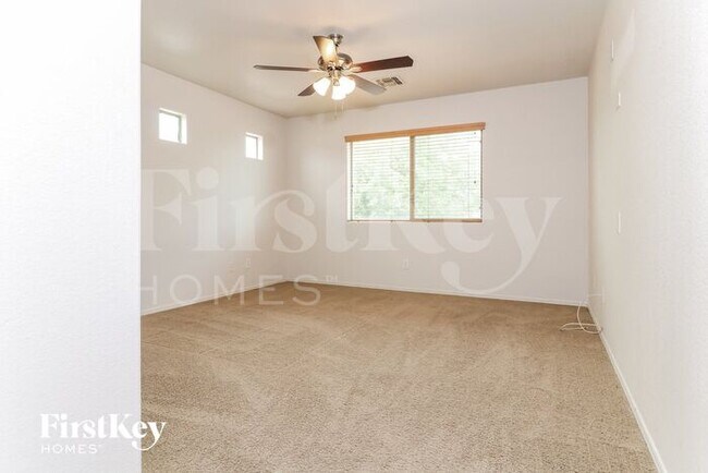 Building Photo - 17558 W Calavar Rd