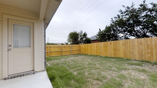 Building Photo - ALL TILE LUXURY DUPLEX IN KILLEEN CLOSE TO FORT HOOD ONLY $1395!!!!