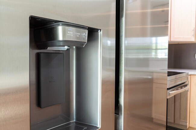 Building Photo - 289 Governors Park Rd