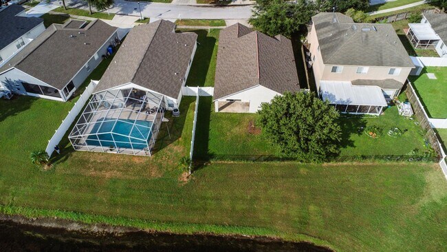 Building Photo - 10815 Lakeside Vista Dr
