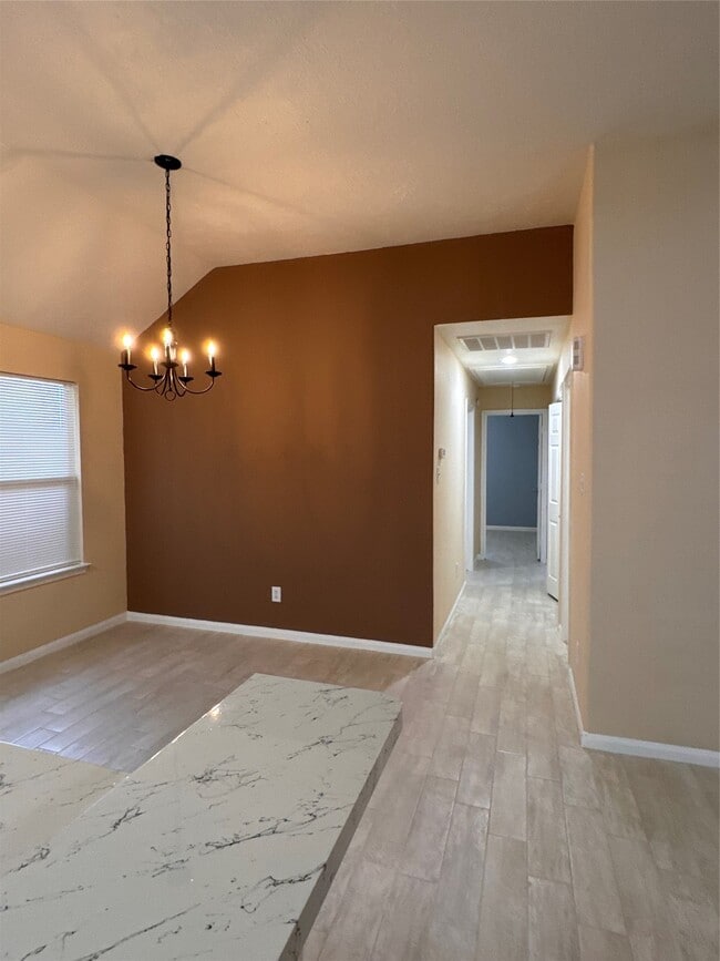 Building Photo - 13018 Maile Park Dr