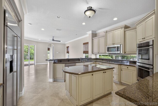 Building Photo - 625 Glenfield Way