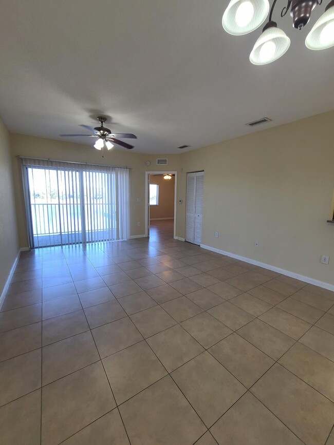 1133 Golden Lakes Blvd 1133 Golden Lakes Blvd West Palm Beach FL