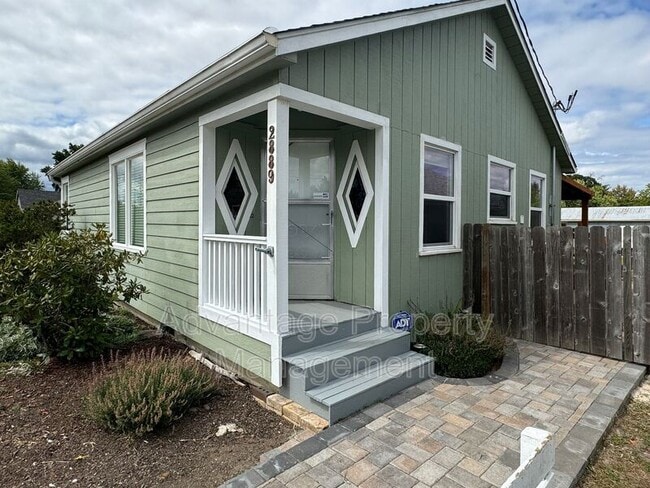 Building Photo - 2889 NW Gibson Hill Rd