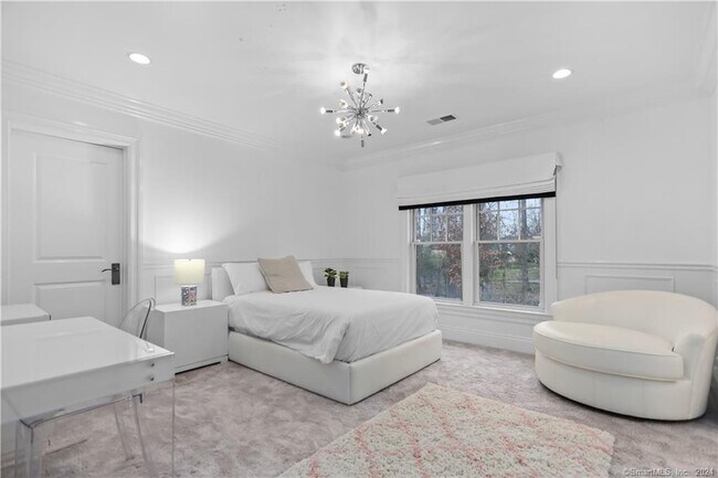 Building Photo - 46 Burr Farms Rd