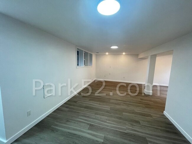 Building Photo - North Tacoma 4 Bed 2 Bath Single Family Home