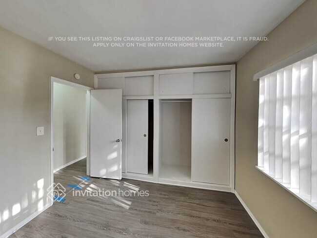 Building Photo - 2608 SW 34th Ave
