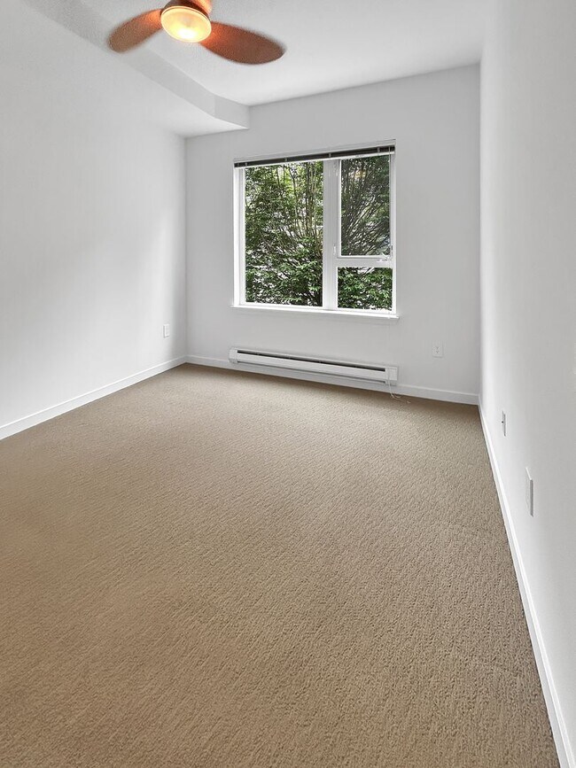 Building Photo - 1Bd/1Ba Kirkland Condo