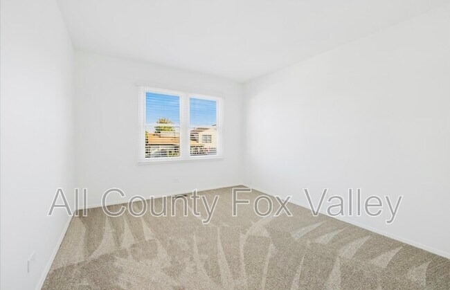 Building Photo - 142 Warwick Dr