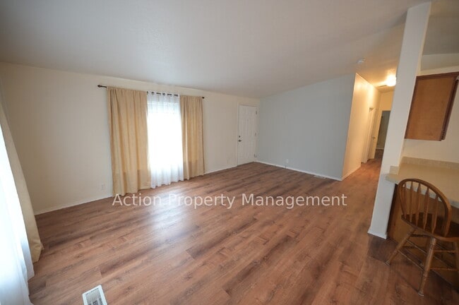 Building Photo - 3 bed 2 bath home in Monterra, a 55+ community between Sequim and Port Angeles