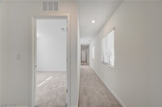 Building Photo - 2124 Abraham Ave