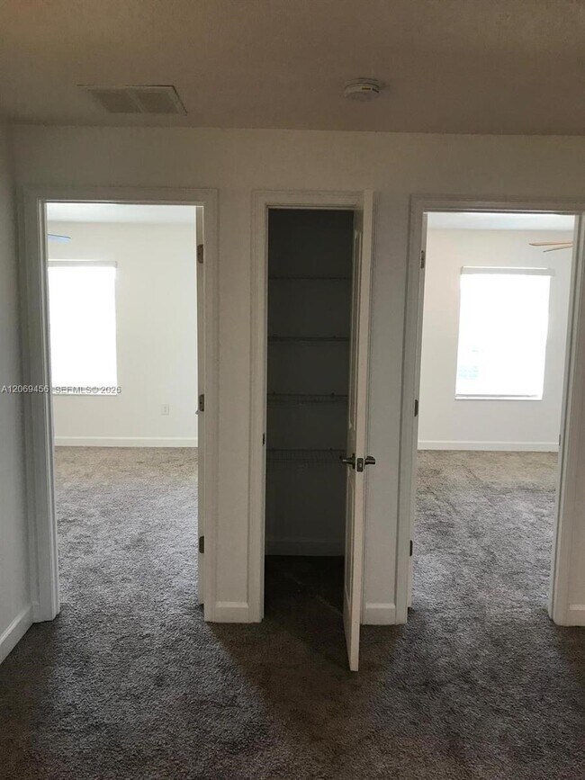 Building Photo - 3348 Rodrick Cir