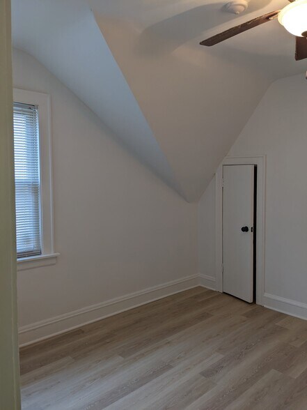 Building Photo - 10420 S Union Ave