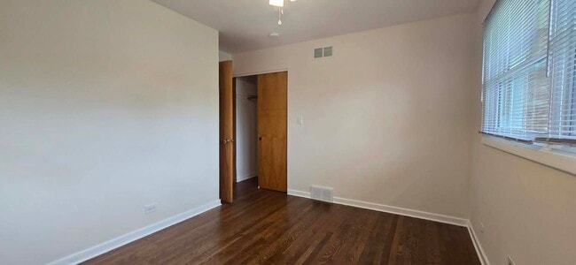 Building Photo - 8607 N Osceola Ave