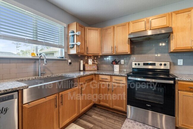 Building Photo - 2522 Lantana Ln