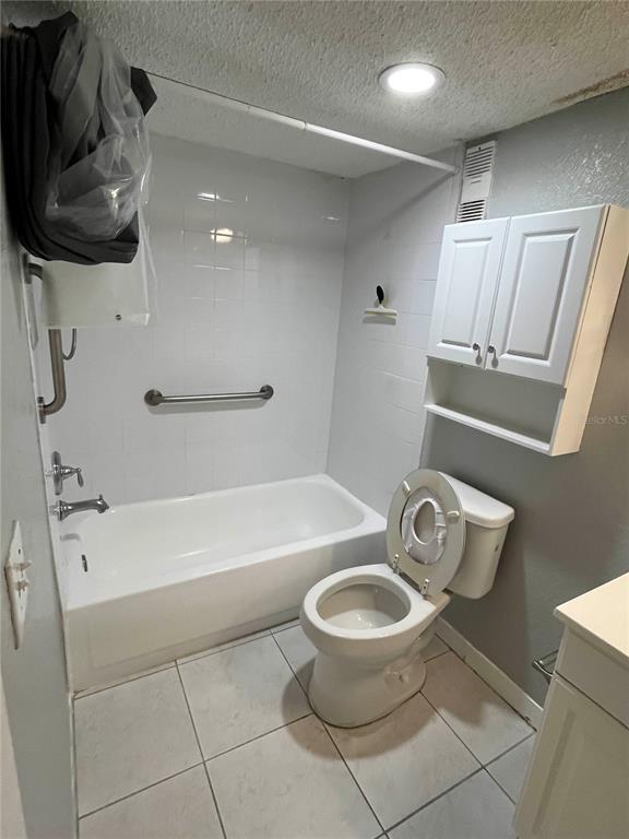 Building Photo - 2700 Coconut Bay Ln