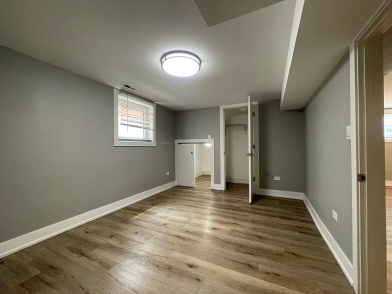 Building Photo - 2435 N 78th Ave