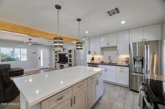 Building Photo - 7319 E Roosevelt St