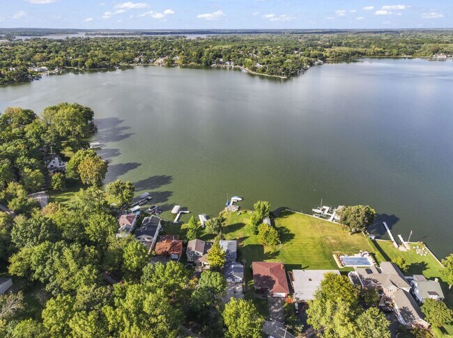 Building Photo - 25678 W Long Beach Dr